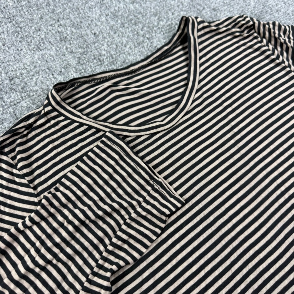 Unbranded Long Sleeve Top Medium Black Tan Striped Crew Neck Casual Women's